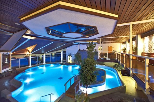 Fuldatal Wellnessurlaub im 4-Sterne Hotel inklusive Massage und Halbpension